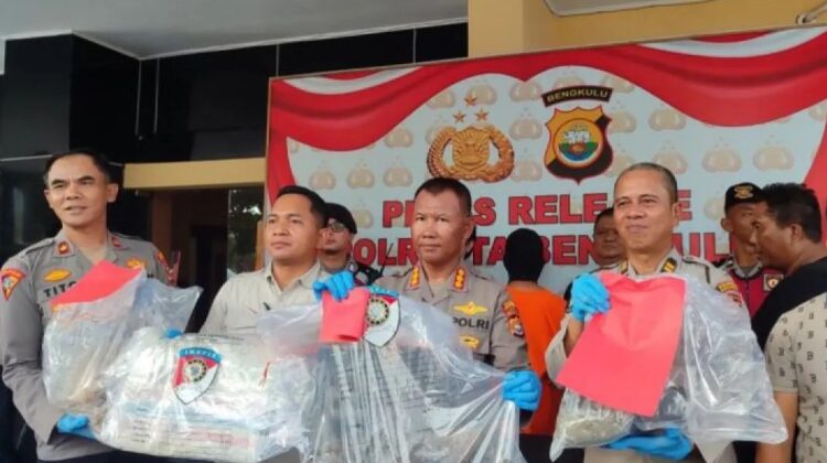 Polresta Bengkulu siagakan personel di rumah tersangka pembunuhan