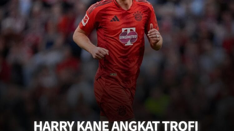 Harry Kane Angkat Trofi Untuk Pertama Kalinya