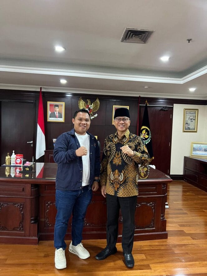 
Menteri Desa Kembali Sambangi Seluma, Hendri Satrio: Ini Peluang Sekaligus Tantangan !