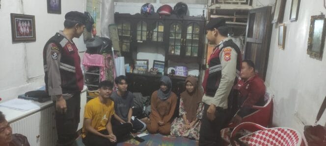 
Empat Mahasiswa Selamat Setelah Terjebak Arus Deras di Air Terjun Paliak