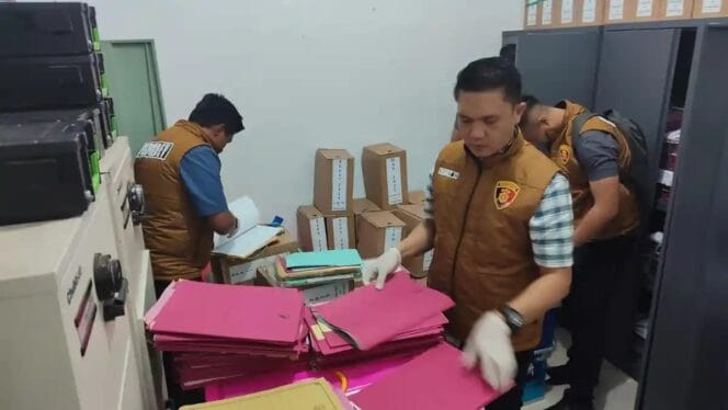 
Update Kasus Kredit Rp 5 Miliar: Polda Bengkulu Tetapkan 4 Pejabat Bank di Kepahiang sebagai Tersangka
