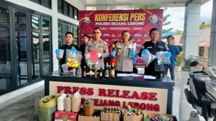 Hasil Operasi Pekat Nala II 2025: Polres Rejang Lebong Amankan 16 Tersangka Kejahatan