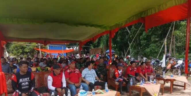 
					Wujud Syukur Infrastruktur Baru: Bupati Arie Septia Hadiri Tasyakuran Jalan Hotmix di Air Simpang