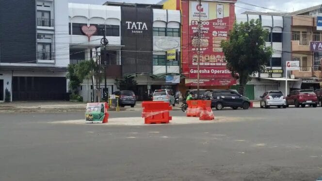 
Wali Kota Bengkulu Relokasi Tugu Tabut Simpang Skip : Upaya Urai Kemacetan 