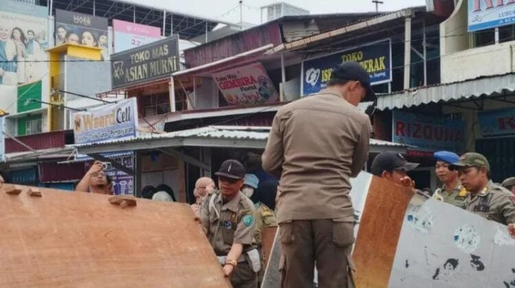 Trotoar KZ Abidin Steril! Pemkot Bengkulu Siapkan 100 Lapak Gratis di PTM untuk Relokasi PKL