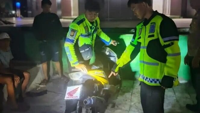 
Sikat Balap Liar di Lebong, Polisi Amankan 17 Motor Berknalpot Brong!