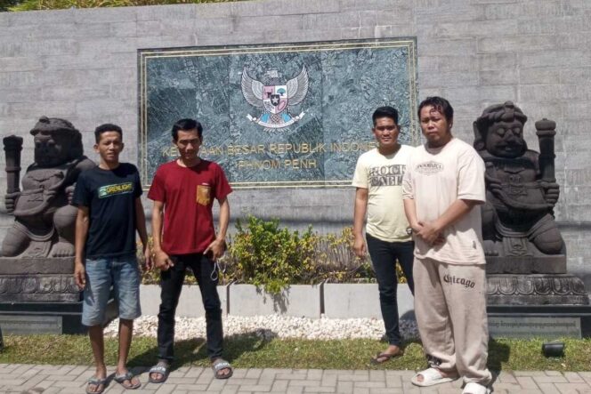 
					Tragis! 4 Warga Kota Bengkulu Disekap dan Disetrum di Kamboja, Nekat Kabur dari Sindikat Scam Online