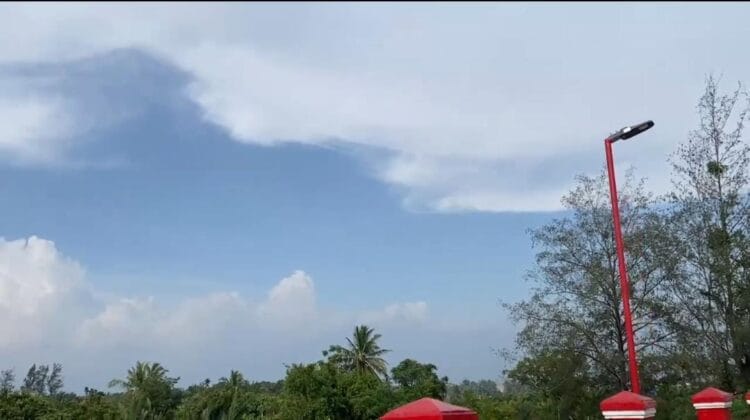 Miris! Baru Sebulan Dipasang, Lampu Hias Jembatan Kualo Bengkulu Mulai Raib Dicuri