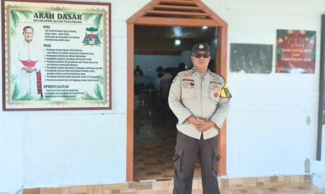 
Jamin Kebebasan Beribadah, Polres Rejang Lebong Siagakan Personel di Gereja-Gereja