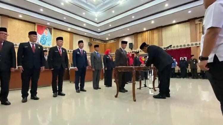 Gerbong Mutasi Bergerak: Wagub Mian Lantik 14 Pejabat Eselon II Pemprov Bengkulu, Ini Daftar Lengkapnya!