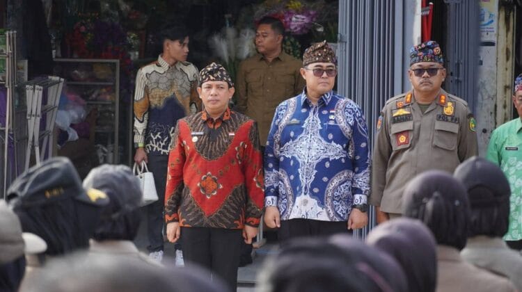 Komitmen Nyata, Wawali Dedy Wahyudi Boyong ASN Belanja Bareng di Kawasan KZ Abidin