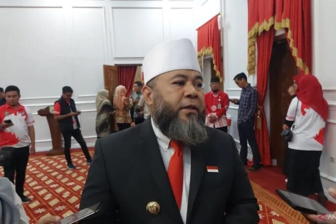 
					Gubernur Helmi Hasan Instruksikan Kades ‘Jemput Bola’ Pantau Warga Miskin: Jangan Tunggu Laporan!