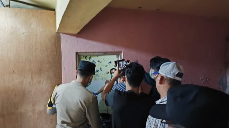 Geger! Mahasiswa UMB Ditemukan Meninggal Dunia di Toilet Kos Cempaka Permai