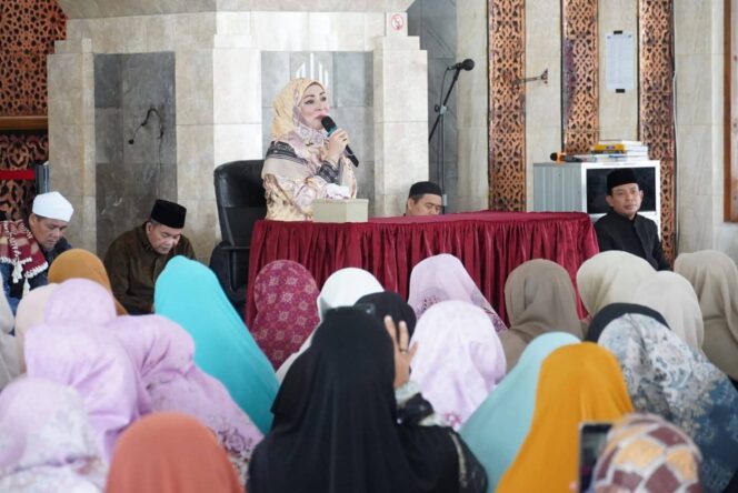 
Hadirkan Angelina Sondakh, Dedy Wahyudi Ajak Warga Bumi Merah Putih Jadikan Al-Qur’an Kompas Hidup