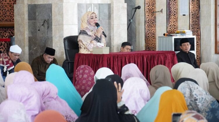 Hadirkan Angelina Sondakh, Dedy Wahyudi Ajak Warga Bumi Merah Putih Jadikan Al-Qur’an Kompas Hidup