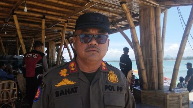 
Satpol PP Kota Bengkulu Larang Aktivitas Berenang di Muara Pulau Baai Usai Insiden Maut