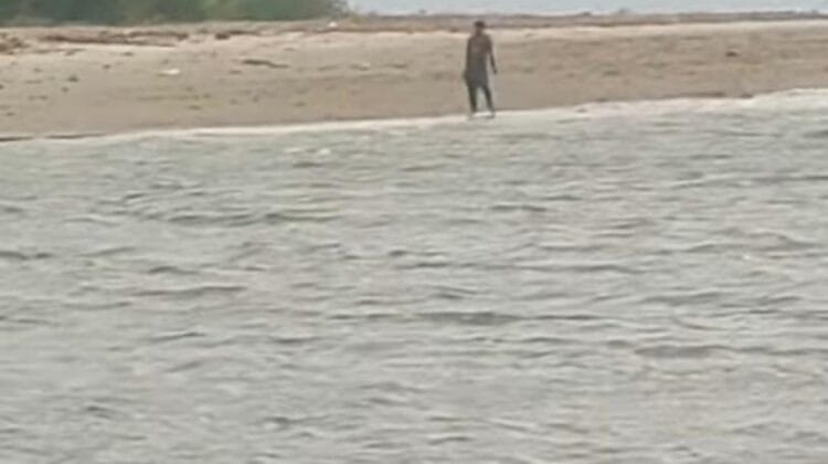 Sampan Karam di Pantai Pasir Putih Bengkulu: Satu Nelayan Hilang, Tim Gabungan Terjang Cuaca Ekstrem