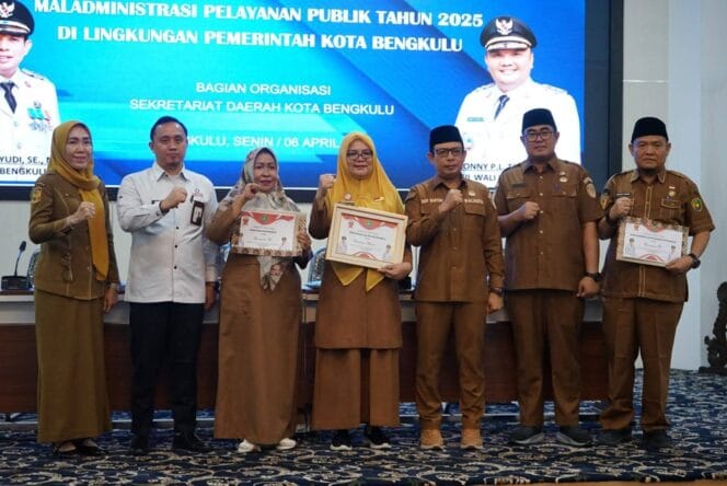 
Kota Bengkulu Sabet Predikat “Kualitas Tertinggi” Pelayanan Publik 2025, RSHD Jadi Primadona