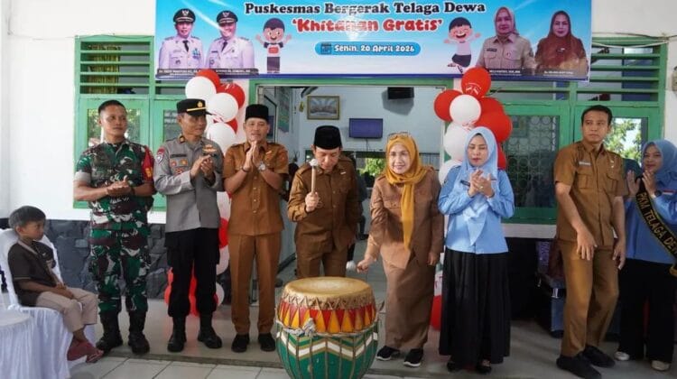 Wali Kota Dedy Wahyudi Resmikan Program “Ayo PUBER”, Puluhan Anak di Telaga Dewa Ikuti Khitanan Gratis