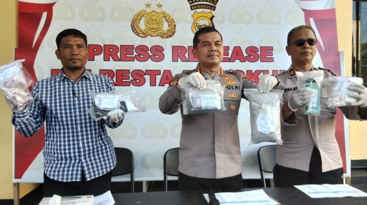 Polresta Bengkulu “Gempur” Peredaran Narkoba: 7 Tersangka Diringkus, 1,4 Kg Ganja dan Sabu Disita