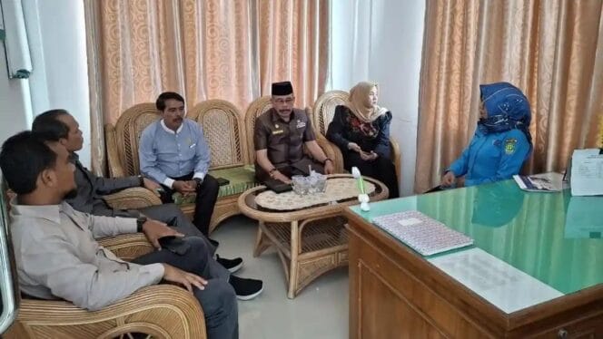 
Puskesmas Kembang Seri Buka Suara Terkait Isu Penolakan Pasien Keracunan MBG di Bengkulu Tengah