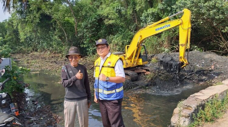 Atasi Banjir Lempuing, Dinas PUPR Kota Bengkulu Normalisasi Drainase Kawasan Empang yang Bertahun-tahun Tersumbat
