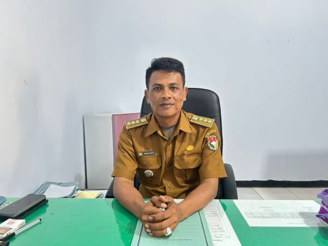 
Inspiratif! Camat XIV Koto Mukomuko Gagas Program ‘Gemar Sedekah’ Demi Bantu Kaum Dhuafa