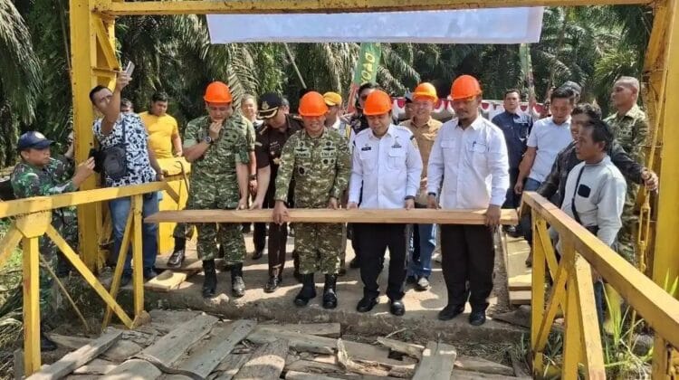 Sinergi TNI-Pemda: Groundbreaking Jembatan Garuda Tahap V & VI Dimulai, Desa Taba Pasmah Jadi Prioritas Utama!