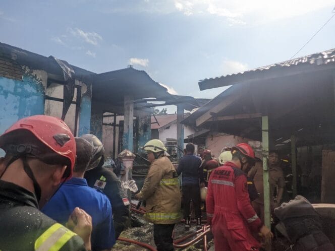 
Kronologi Rumah di Kebun Kenanga Bengkulu Ludes Terbakar, Berawal dari Bakar Kursi Bekas