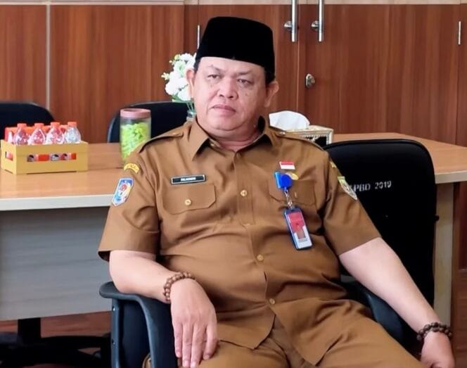 
SPMB Online Banyak Akun Tak Terverifikasi, Kadis Pendidikan Bungkam dan Dinas Luar, Ada Permainan?