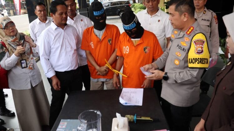 Komitmen Berantas Narkoba di Bumi Merah Putih, Polresta Bengkulu Musnahkan Puluhan Gram Sabu dan Ringkus 4 Tersangka