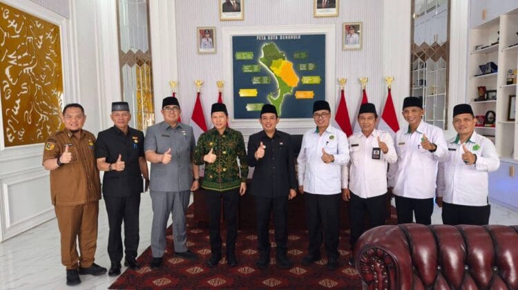 Perkuat Kolaborasi Keagamaan, Walikota Dedy Wahyudi Sambut Kakanwil Kemenag Bengkulu di Balai Kota