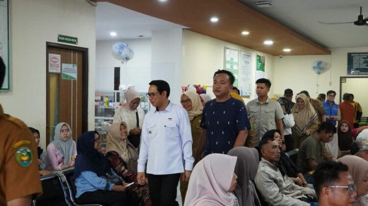 Walikota Bengkulu Dedy Wahyudi Jenguk Korban Kebakaran di Jalan Jenggalu, Pastikan Negara Hadir untuk Warga