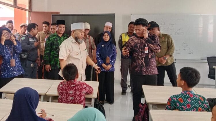 Gubernur Helmi Hasan Tinjau Sekolah Rakyat di Kaur, Dorong Generasi Muda Bumi Merah Putih Jadi Pemimpin Masa Depan